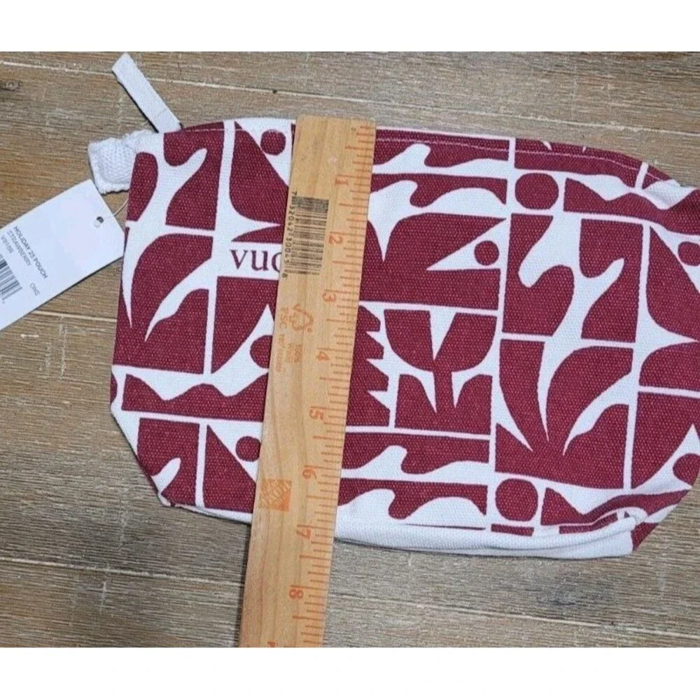 Vuori Limited Edition Holiday 2025 Canvas Zippered Pouch Bag NWT Cody Hudson